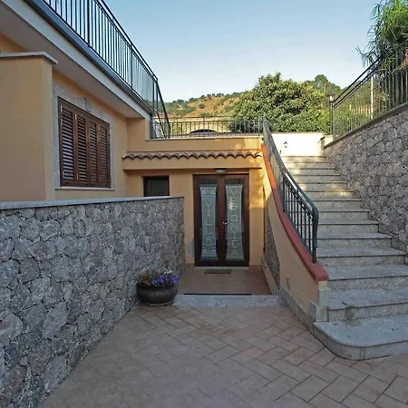 Veronica * Giardini-Naxos